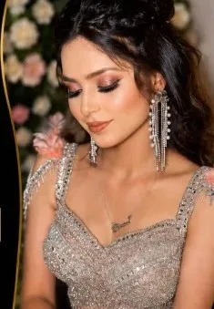 Meenakshi Tandan makeover artist