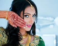 Elegant Mehndi & Sangeet Makeup