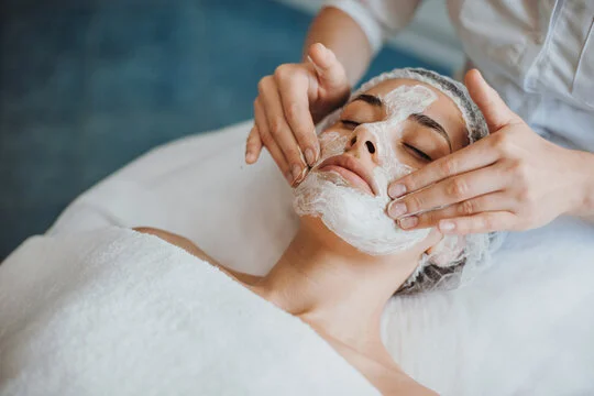 Hydrating Glow Facial